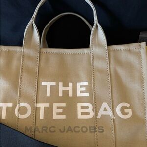 MARC JACOBS TOTE